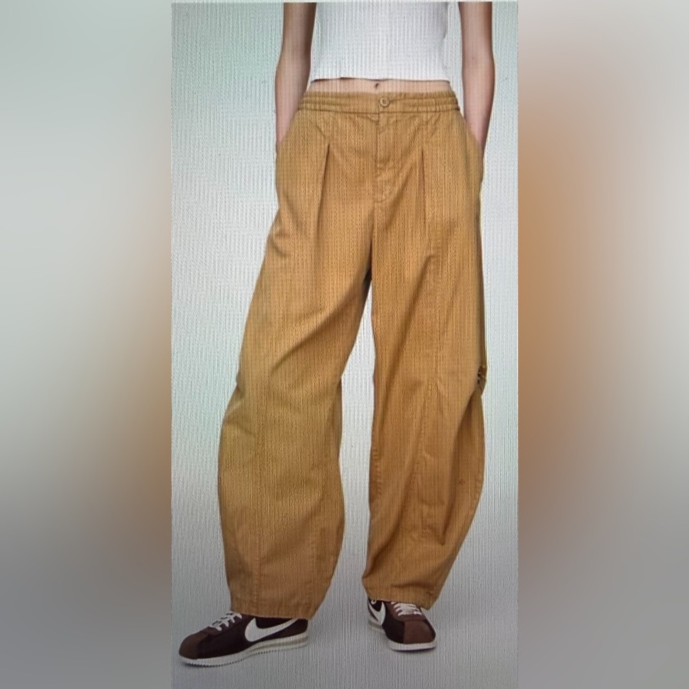 GAP Women's Mid Rise Twill Barrel Pants in Mojave Tan, sz Medium